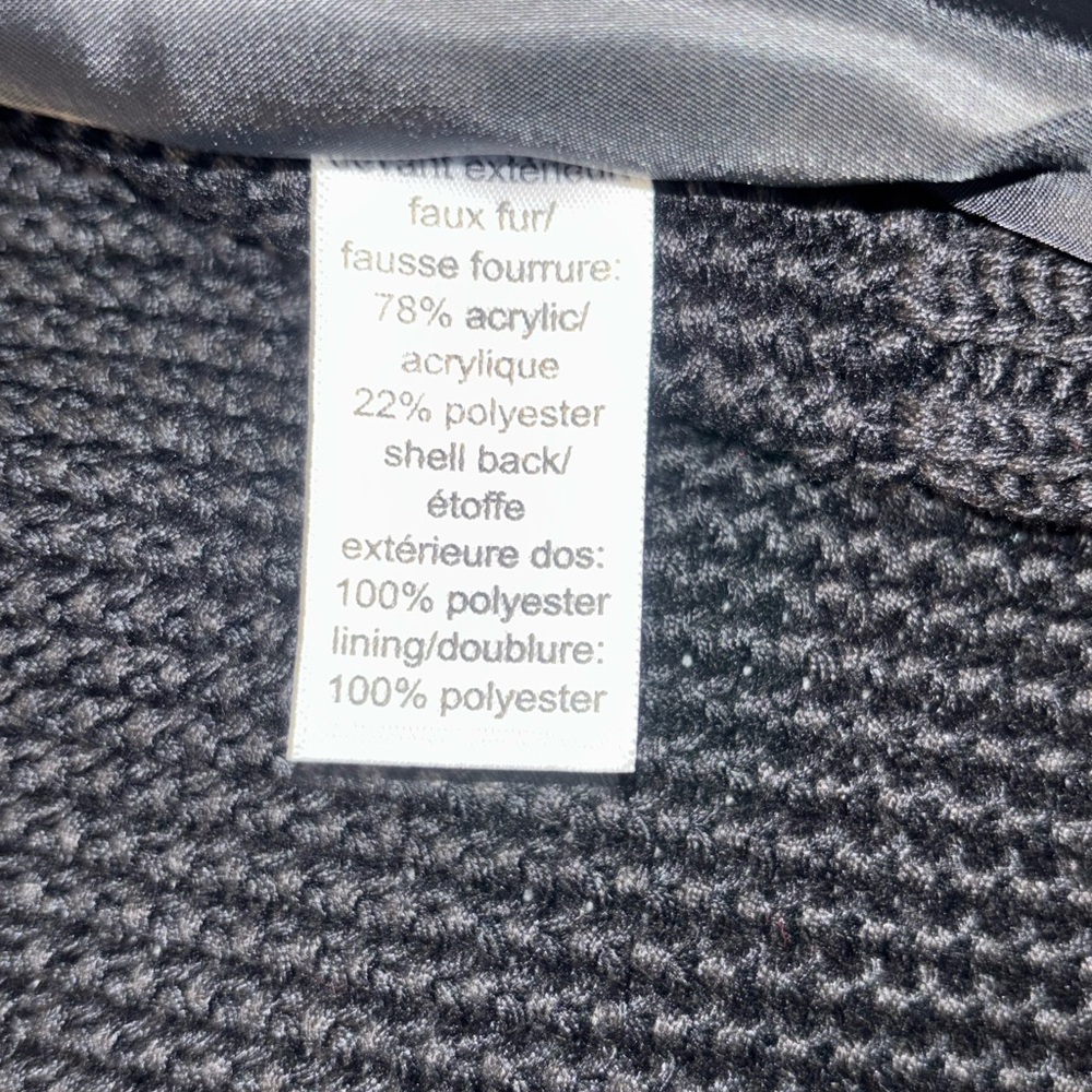 Maurices Womens Black Faux Fur Sleeveless Zip Closure Vest Plus Size 3 - Picture 6 of 6